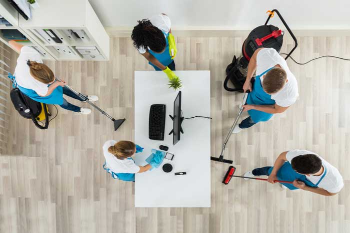 our-team-img cleaners